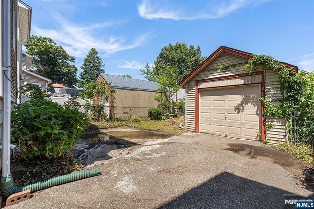 475 Nelson Avenue, Cliffside Park, NJ 07010