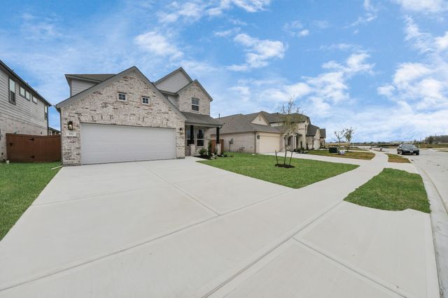 352 Ice Shore Trail, Dayton, TX 77535