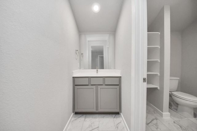 352 Ice Shore Trail, Dayton, TX 77535