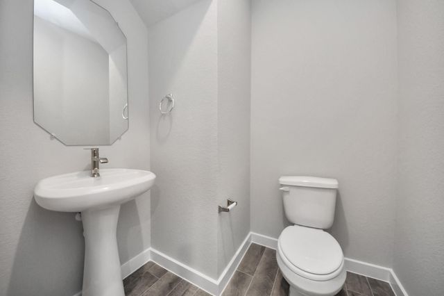 352 Ice Shore Trail, Dayton, TX 77535