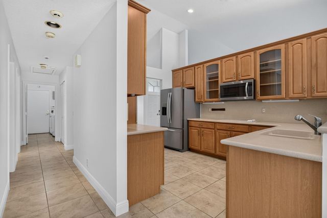 9175 NW 41st Manor, Coral Springs, FL 33065