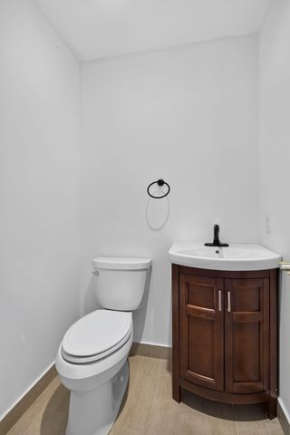 9175 NW 41st Manor, Coral Springs, FL 33065