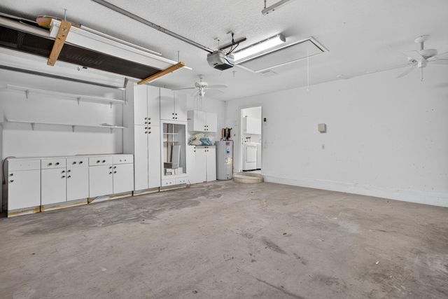 9175 NW 41st Manor, Coral Springs, FL 33065