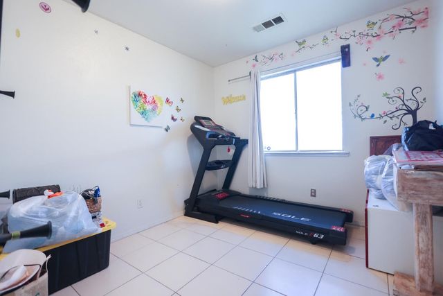 1686 Souza Street, Orange Cove, CA 93646