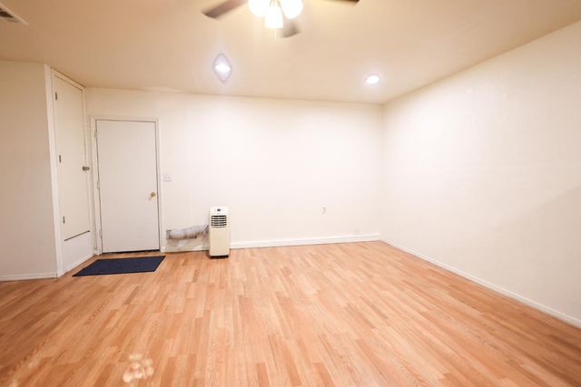 1686 Souza Street, Orange Cove, CA 93646