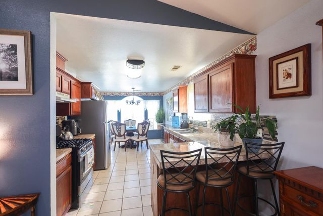 1686 Souza Street, Orange Cove, CA 93646