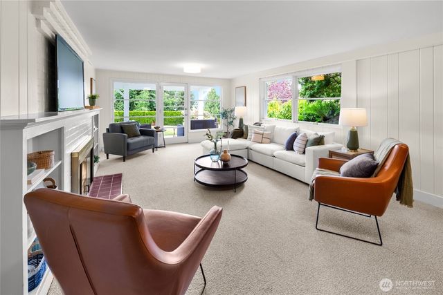 1560 NW Woodbine Way, Seattle, WA 98177