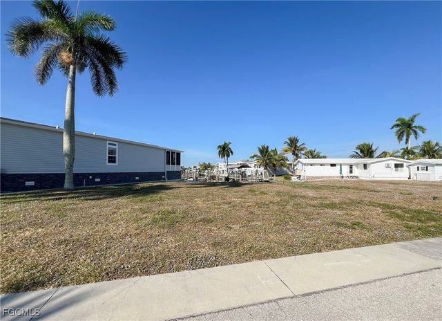 17550 Stevens BLVD, Fort Myers Beach, FL 33931