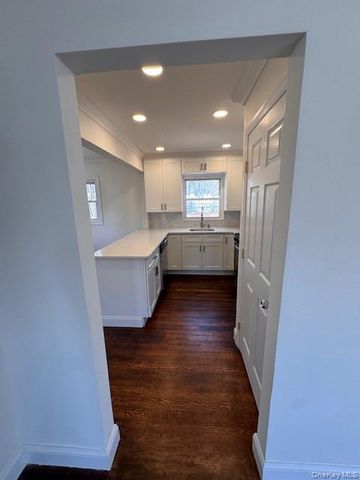 529 Elder Lane, Ronkonkoma, NY 11779