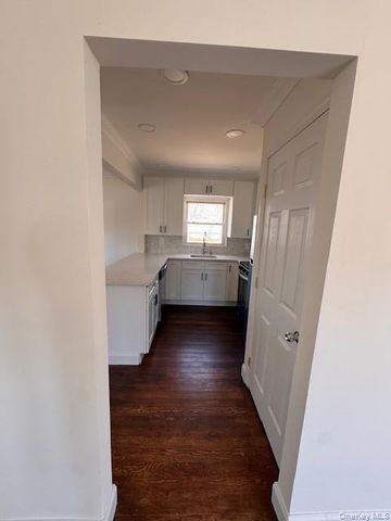 529 Elder Lane, Ronkonkoma, NY 11779