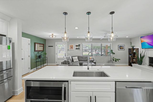 2124 Shoreham Road, Columbus, OH 43220
