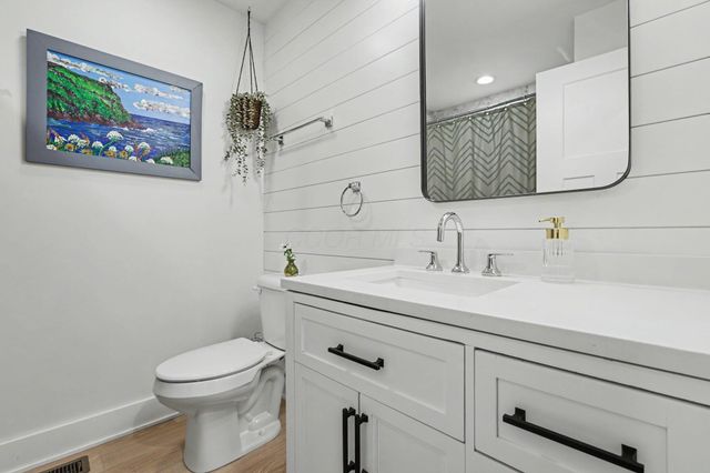 2124 Shoreham Road, Columbus, OH 43220