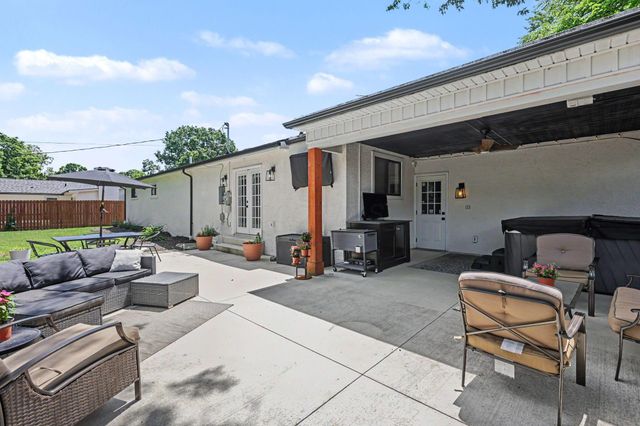 2124 Shoreham Road, Columbus, OH 43220