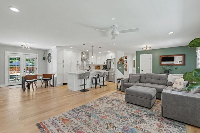 2124 Shoreham Road, Columbus, OH 43220