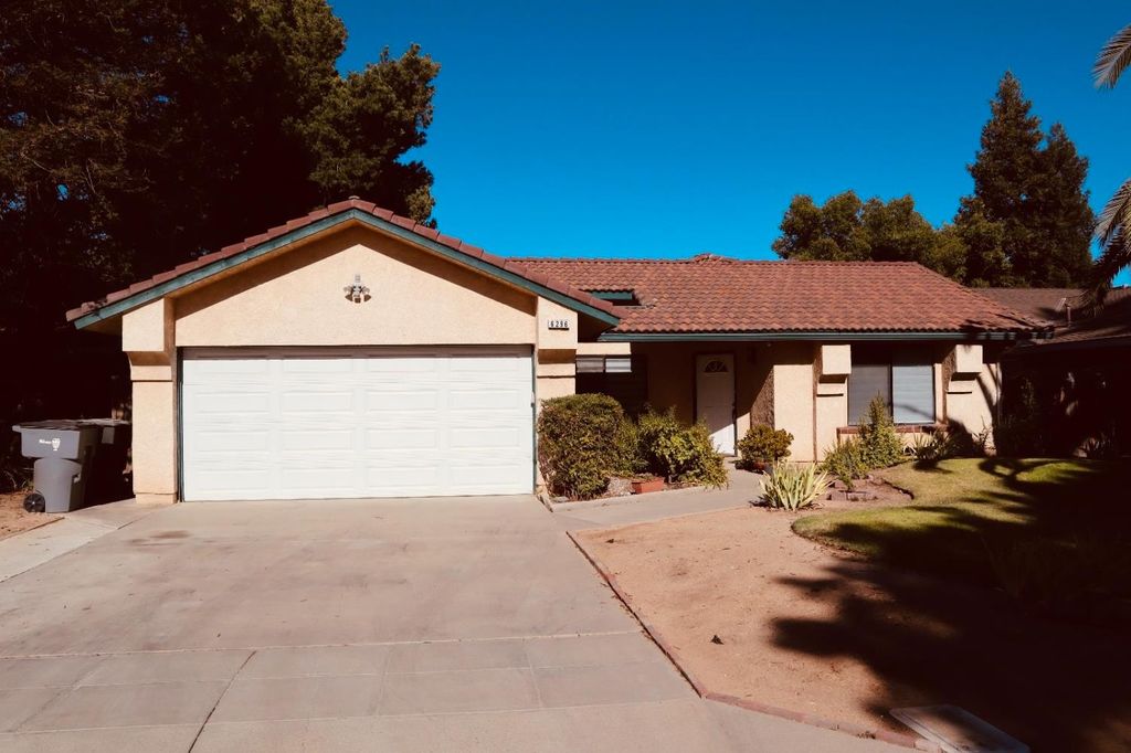 6296 N Lodi Avenue, Fresno, CA 93722
