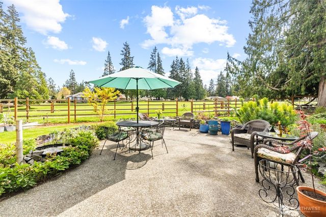 121 Fairway Place, Sequim, WA 98382