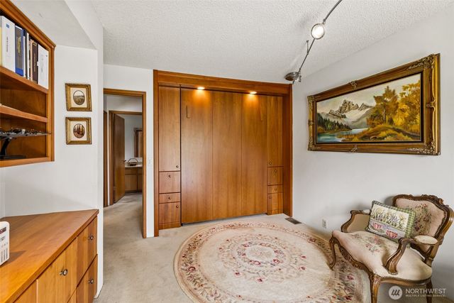 121 Fairway Place, Sequim, WA 98382