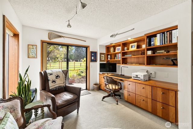 121 Fairway Place, Sequim, WA 98382