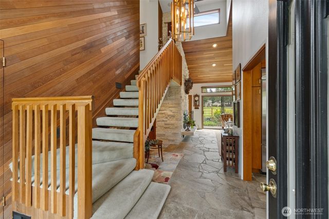 121 Fairway Place, Sequim, WA 98382