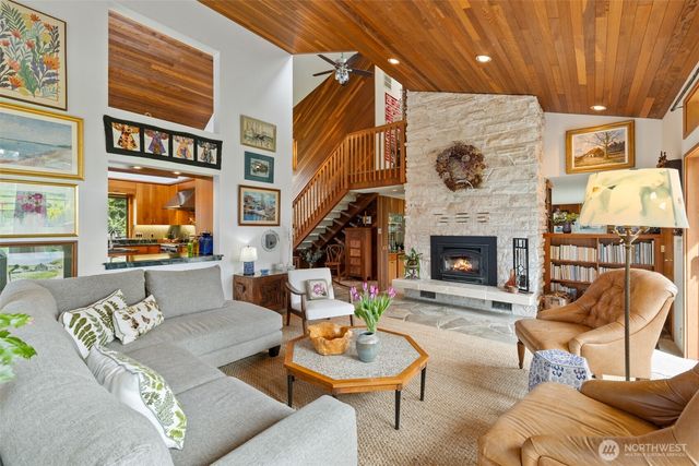 121 Fairway Place, Sequim, WA 98382