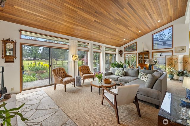 121 Fairway Place, Sequim, WA 98382