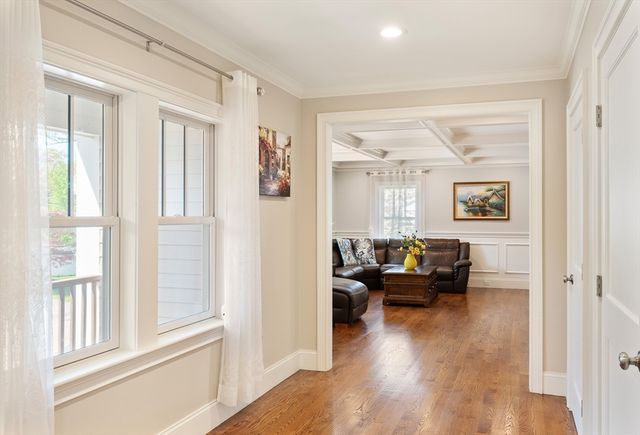 24 Dogwood Ln, Needham, MA 02492