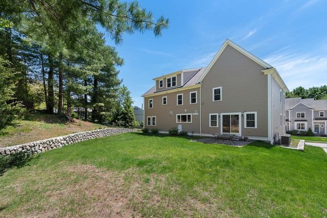 24 Dogwood Ln, Needham, MA 02492