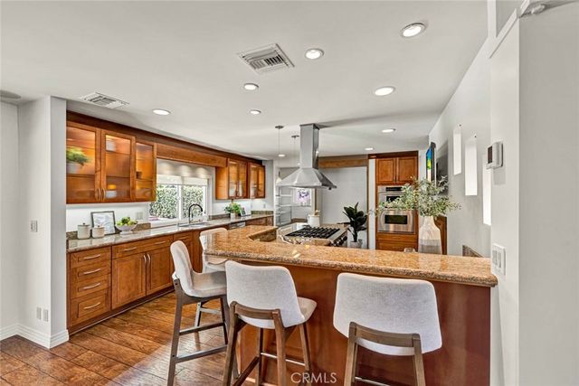 25 Bennington, Irvine, CA 92620