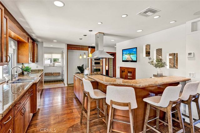 25 Bennington, Irvine, CA 92620