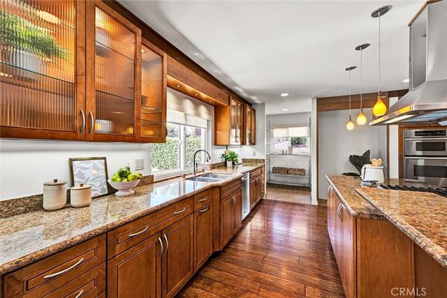 25 Bennington, Irvine, CA 92620