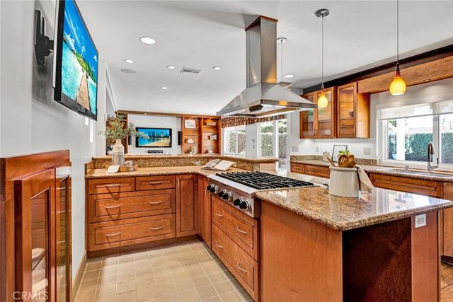 25 Bennington, Irvine, CA 92620