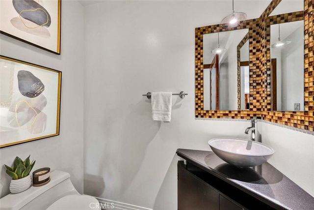 25 Bennington, Irvine, CA 92620