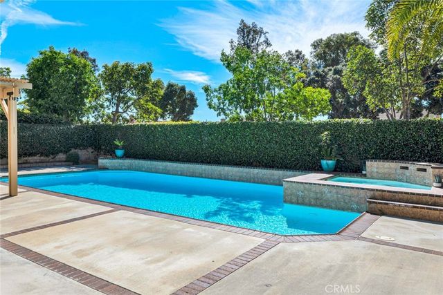 25 Bennington, Irvine, CA 92620