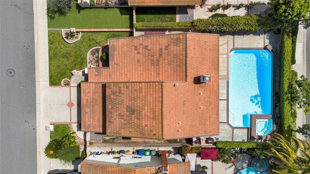 25 Bennington, Irvine, CA 92620