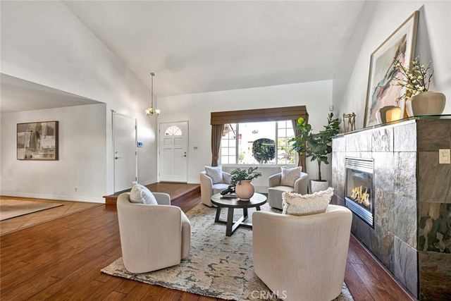 25 Bennington, Irvine, CA 92620