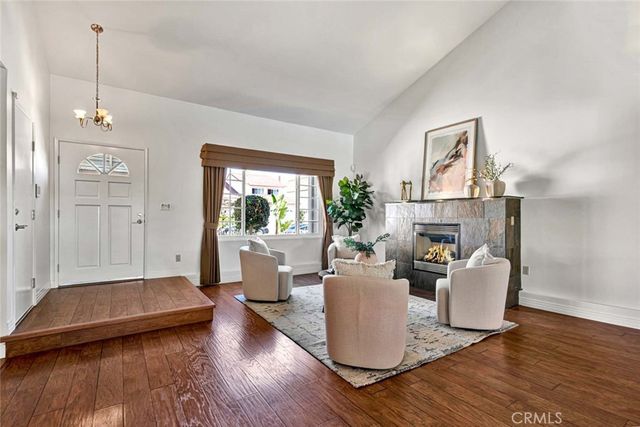 25 Bennington, Irvine, CA 92620