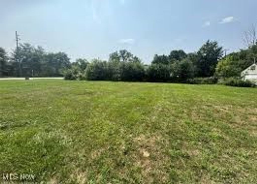 1605 12th Street NE, Canton, OH 44705