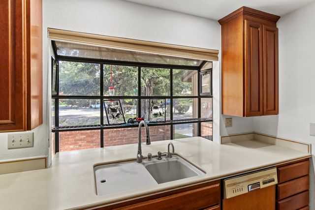 6543 Crosswoods Cir, Citrus Heights, CA 95621