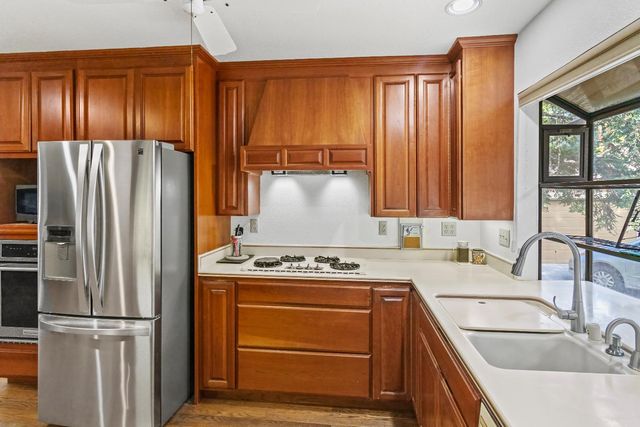 6543 Crosswoods Cir, Citrus Heights, CA 95621