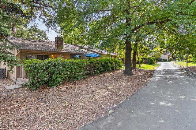 6543 Crosswoods Cir, Citrus Heights, CA 95621