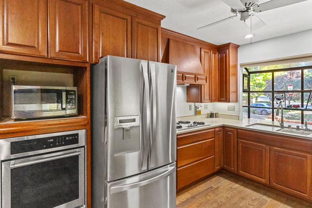 6543 Crosswoods Cir, Citrus Heights, CA 95621