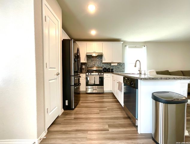 5902 Larkspur Valley, San Antonio, TX 78218