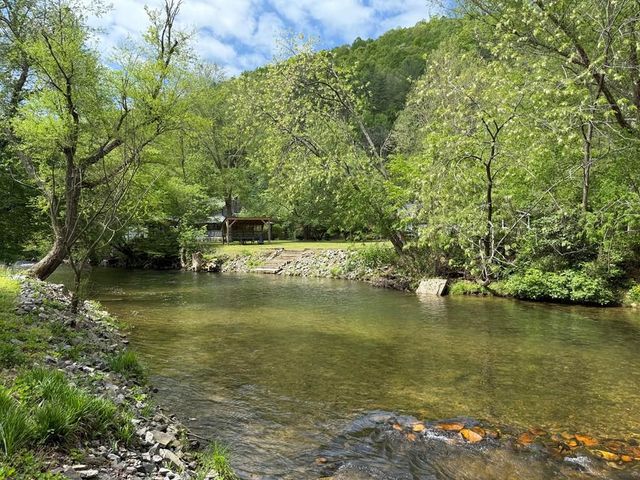4368 Riverbank Run, Hiawassee, GA 30546
