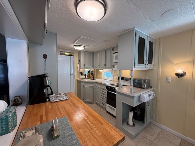 4368 Riverbank Run, Hiawassee, GA 30546