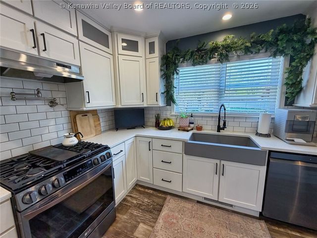 35 Grimm Street, Charleston, WV 25302