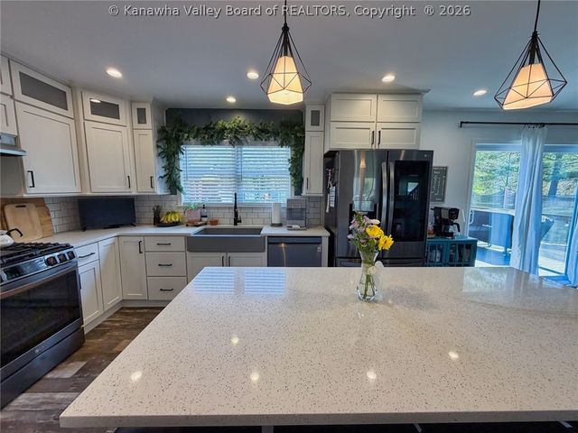 35 Grimm Street, Charleston, WV 25302