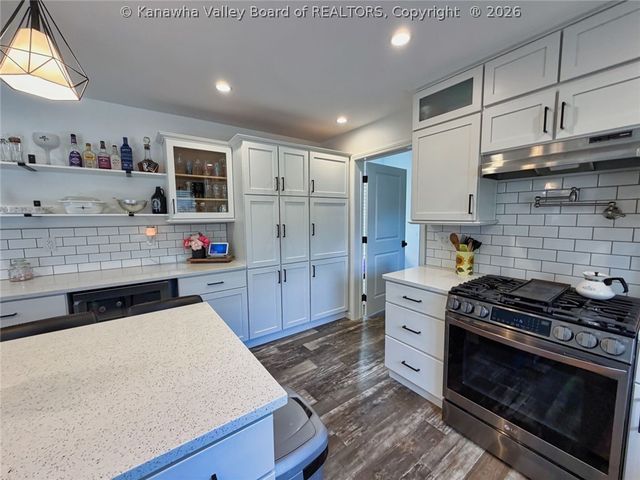35 Grimm Street, Charleston, WV 25302