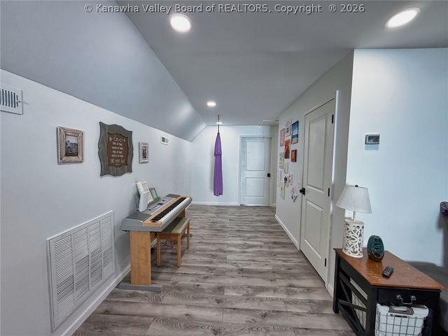 35 Grimm Street, Charleston, WV 25302