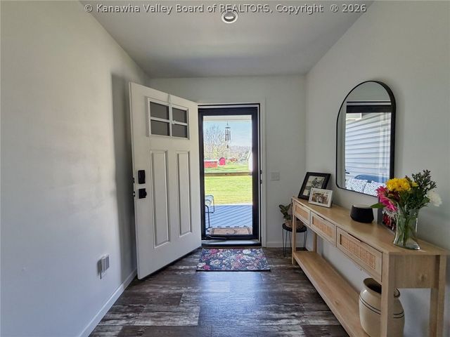 35 Grimm Street, Charleston, WV 25302