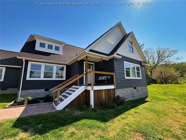 35 Grimm Street, Charleston, WV 25302